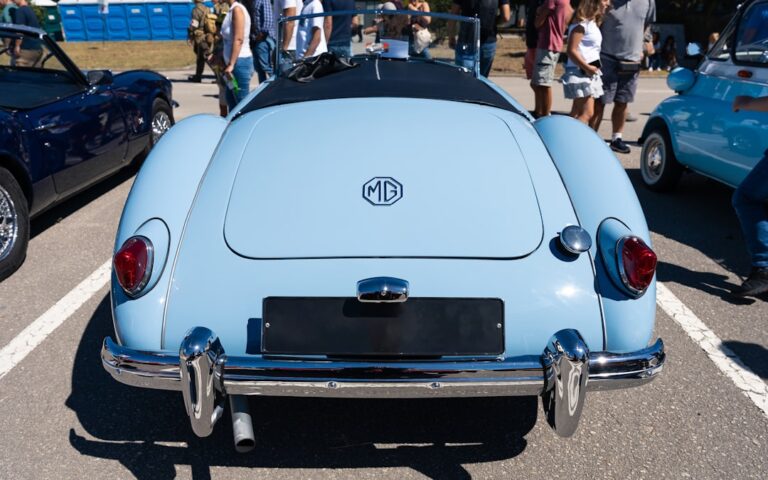 Czy można bezpiecznie jeździć z uszkodzonym katalizatorem? Photo Car exhaust